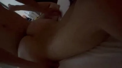 绿帽美臀妻接受3p