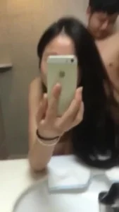 后入前女友，拍到后面两个人都笑了